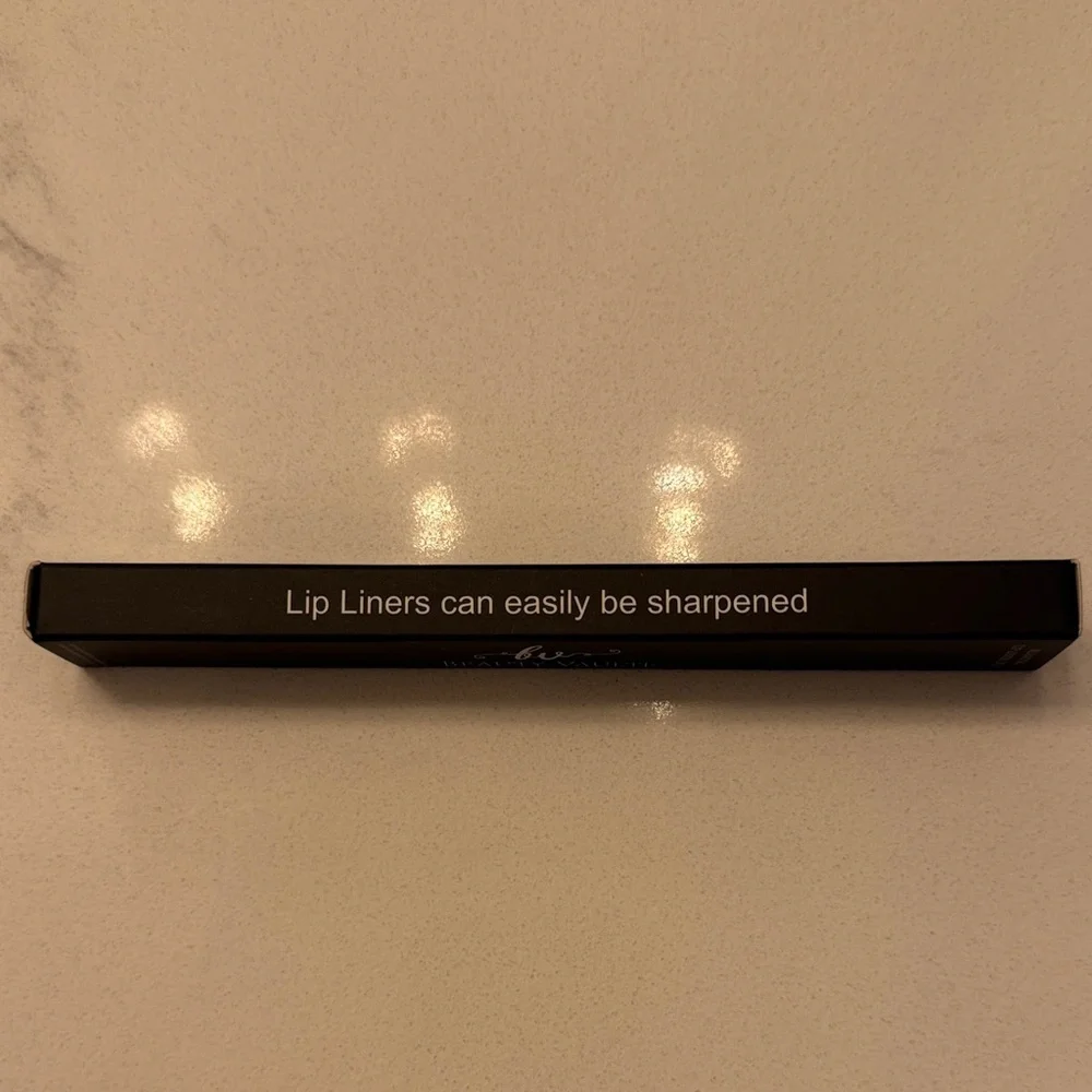 Beauty Vaulte Lip Liner Duo |‎ Ultra Matte Nude & Brown | New